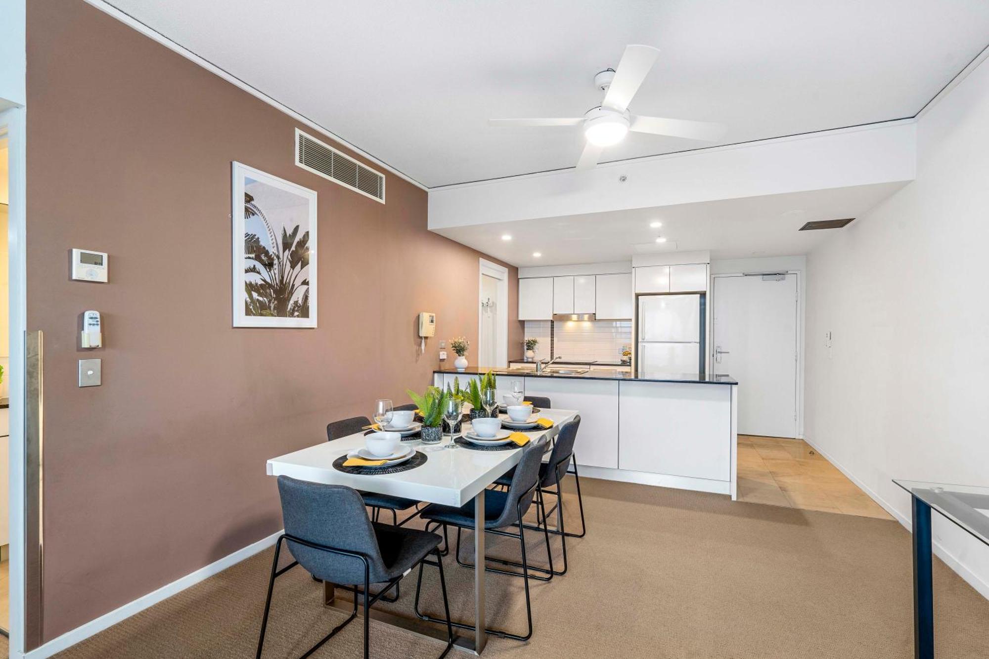 גולד קוסט Sierra Grand Broadbeach - Self Contained & Privately Managed Apartments מראה חיצוני תמונה